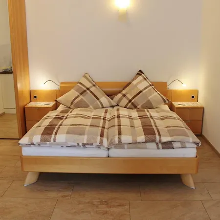 Zimmer In Gruener Oase Nahe Aasee Apartment